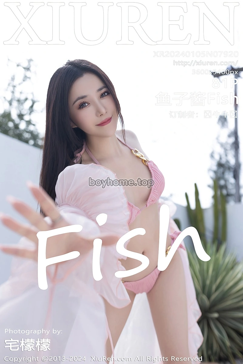 [XiuRen秀人网] No.7920 模特鱼子酱Fish泳池边性感粉色比基尼服饰秀曼妙身姿诱惑写真
