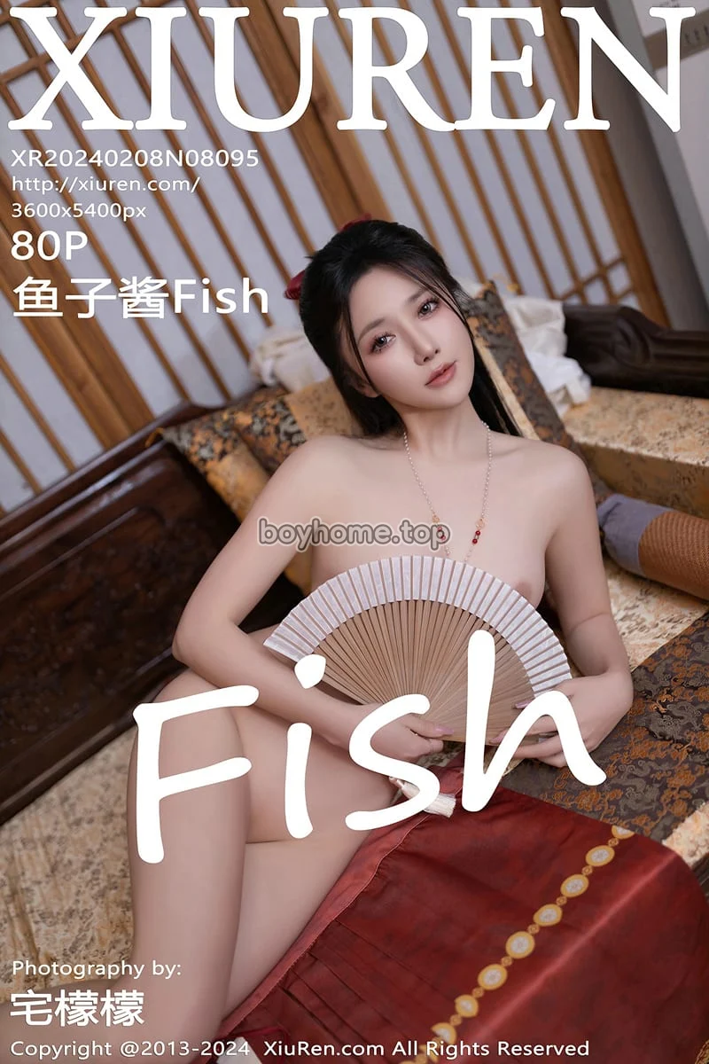 [XiuRen秀人网] No.8095 模特鱼子酱Fish贺新春主题红色服饰露红布兜秀曼妙身姿诱惑写真
