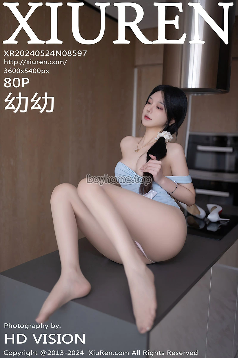 [XiuRen秀人网] No.8597 模特幼幼性感浅蓝色连衣短裙配超薄肉丝秀完美身材迷人诱惑写真