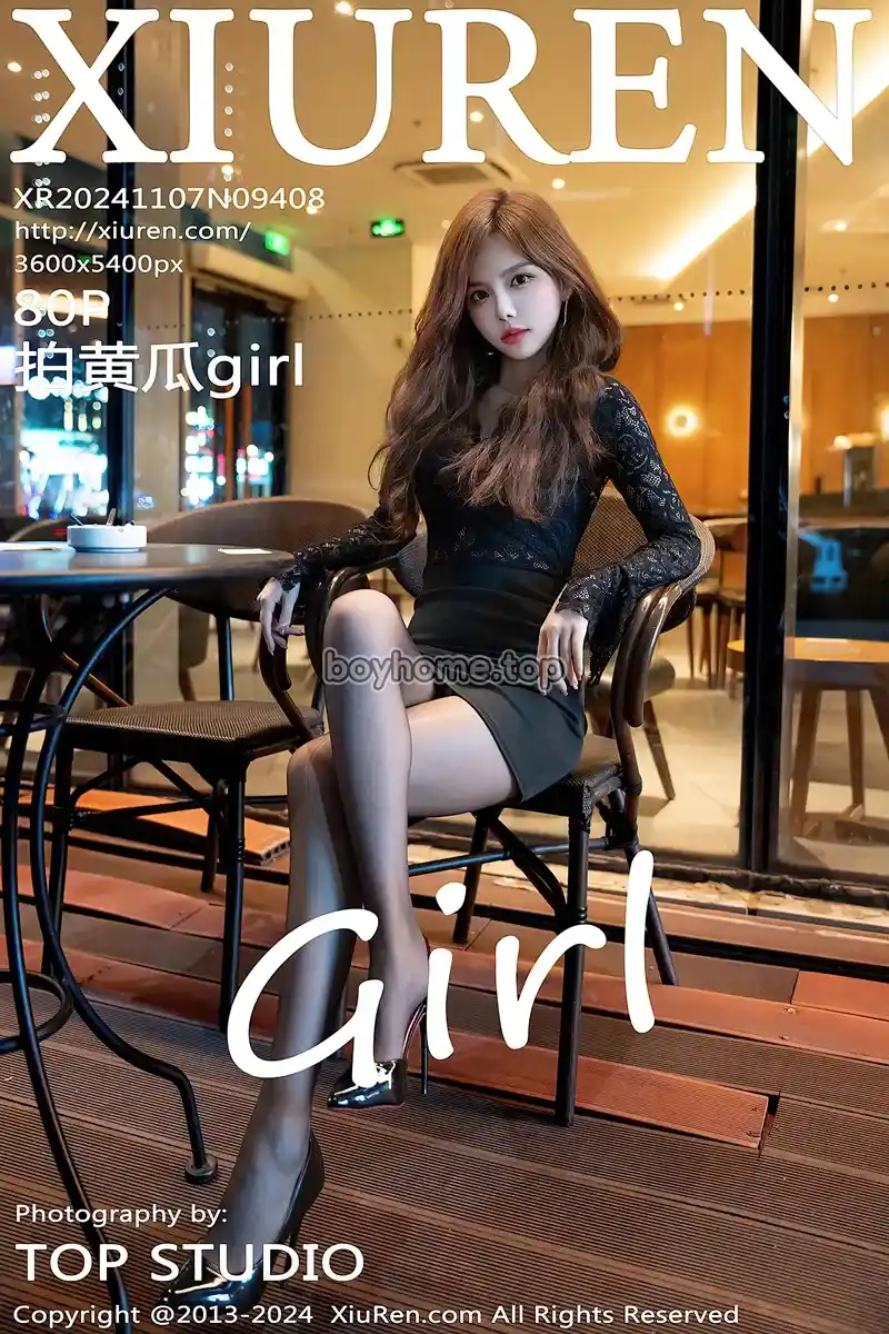 [XiuRen秀人网] NO.9408 模特拍黄瓜girl性感黑色蕾丝服露黑色内衣配超薄黑丝极致魅惑写真